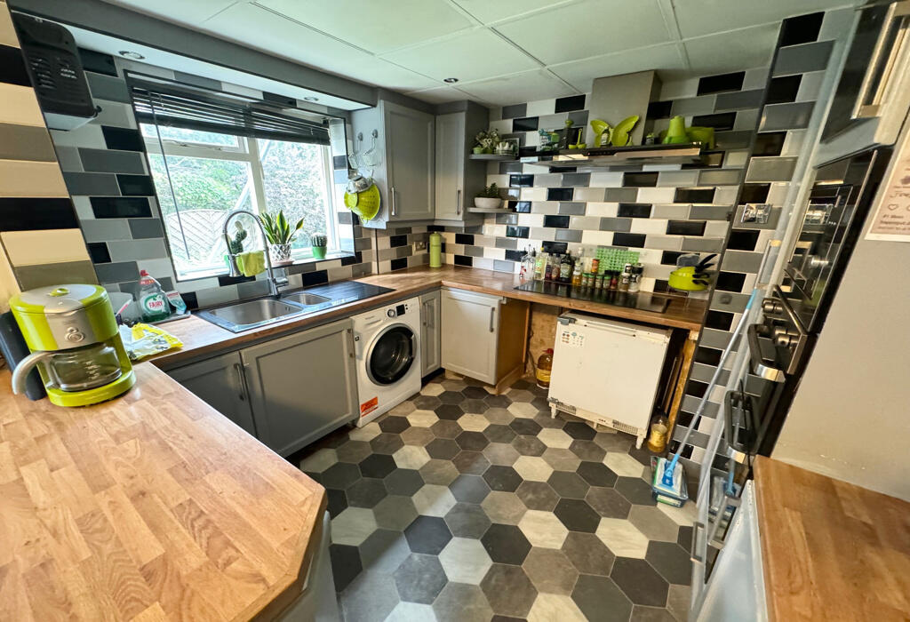 Additional property image - Brantwood Close, Heaton, Bradford, West Yorkshire