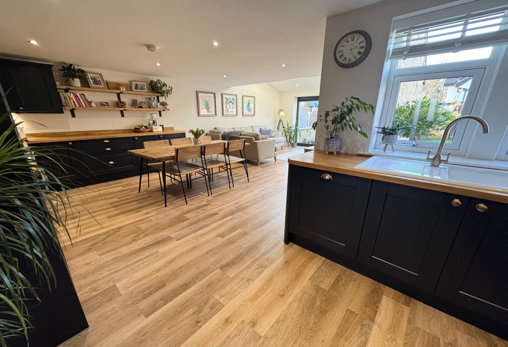 Additional property image - Bankfield Road, Nab Wood, Shipley, West Yorkshire