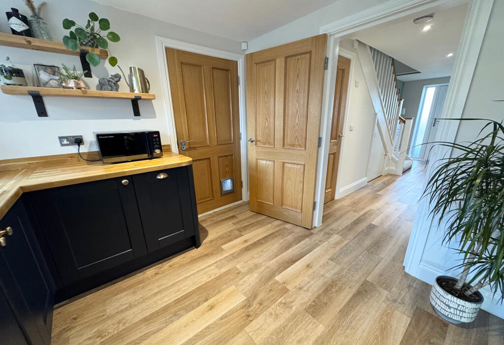 Additional property image - Bankfield Road, Nab Wood, Shipley, West Yorkshire