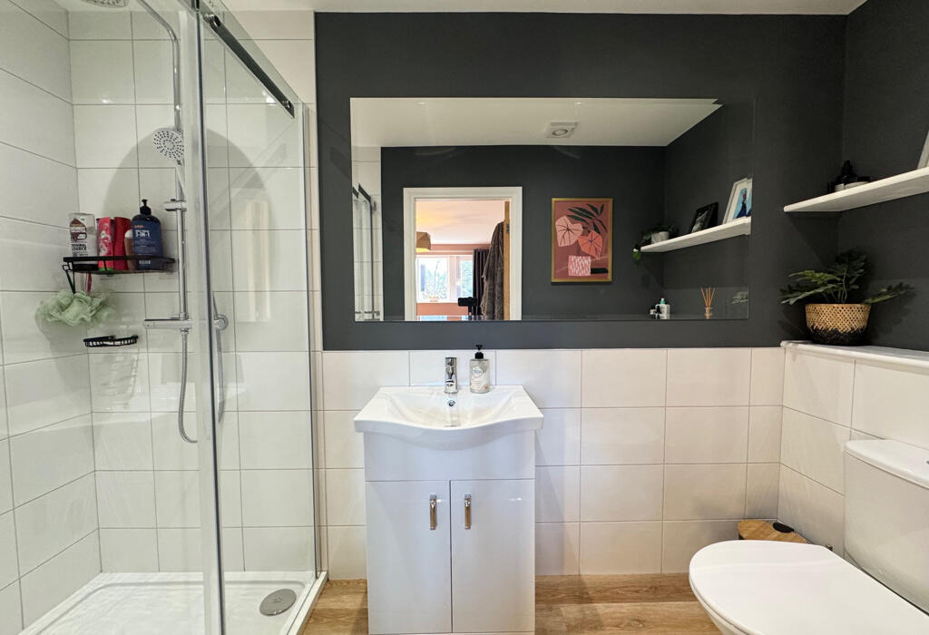 Additional property image - Bankfield Road, Nab Wood, Shipley, West Yorkshire