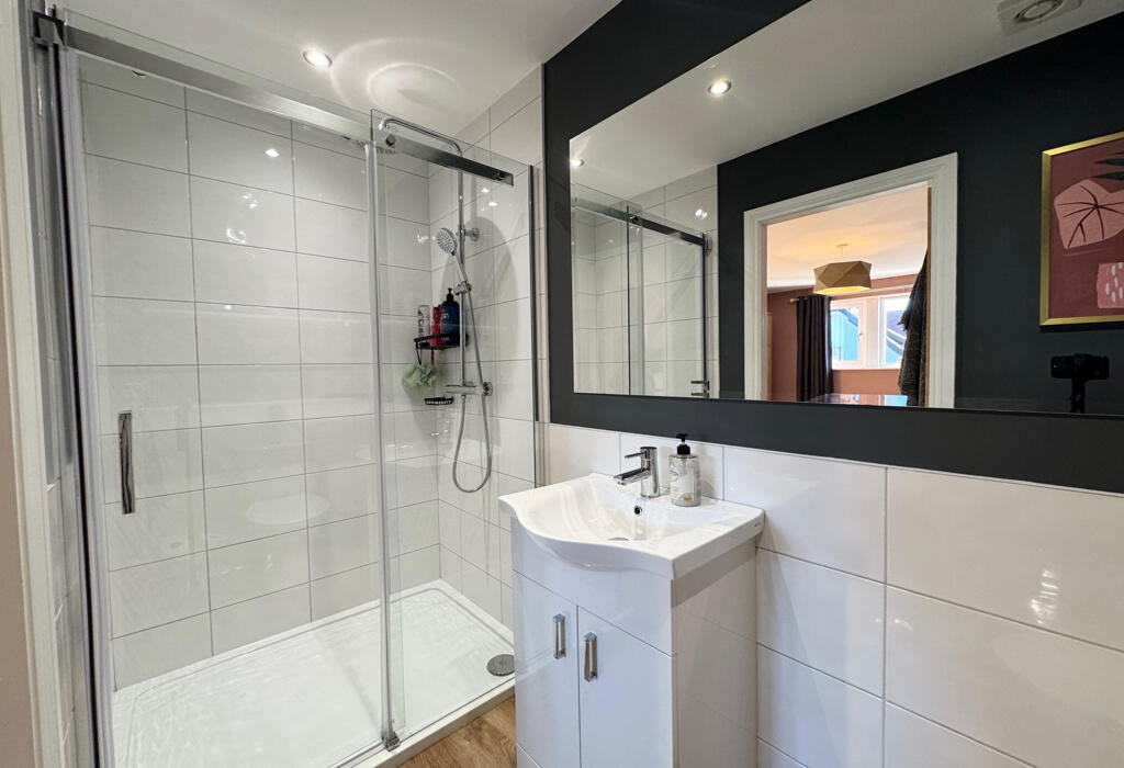 Additional property image - Bankfield Road, Nab Wood, Shipley, West Yorkshire