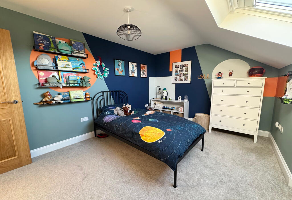 Additional property image - Bankfield Road, Nab Wood, Shipley, West Yorkshire