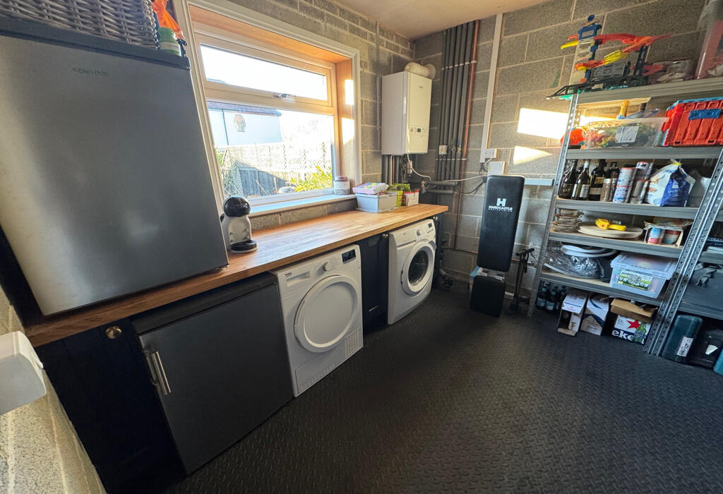 Additional property image - Bankfield Road, Nab Wood, Shipley, West Yorkshire