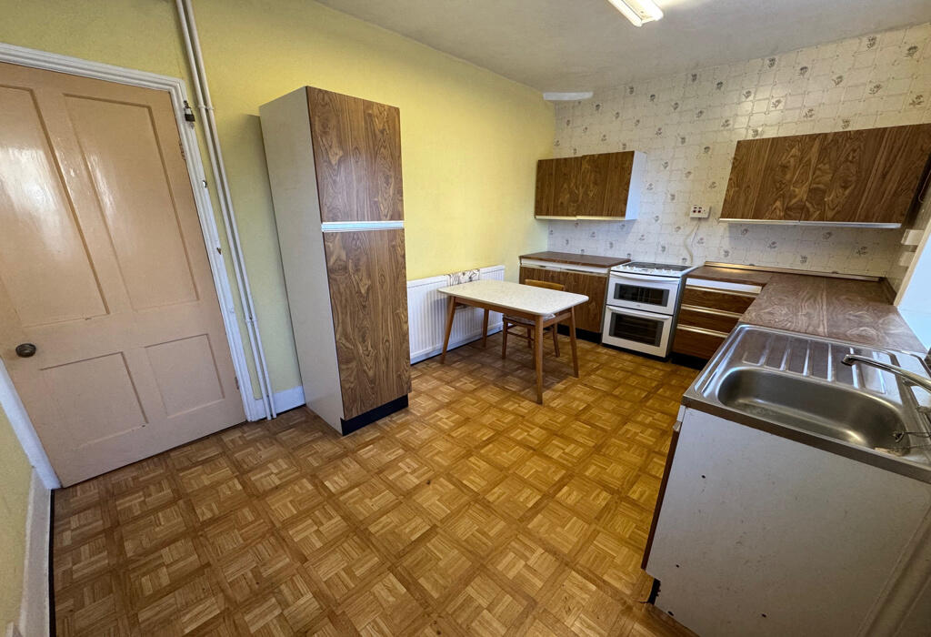 Additional property image - Moorhead Terrace, Moorhead, Shipley, West Yorkshire