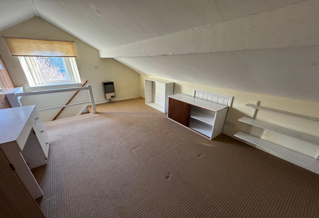 Additional property image - Moorhead Terrace, Moorhead, Shipley, West Yorkshire