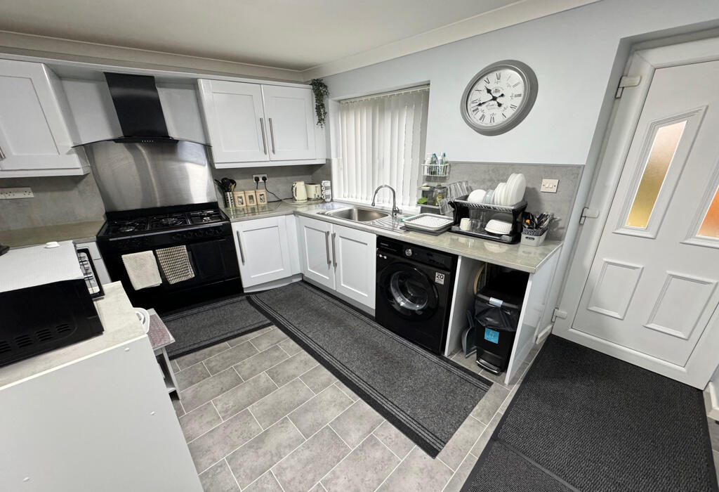 Additional property image - Norwood Terrace, Shipley, West Yorkshire