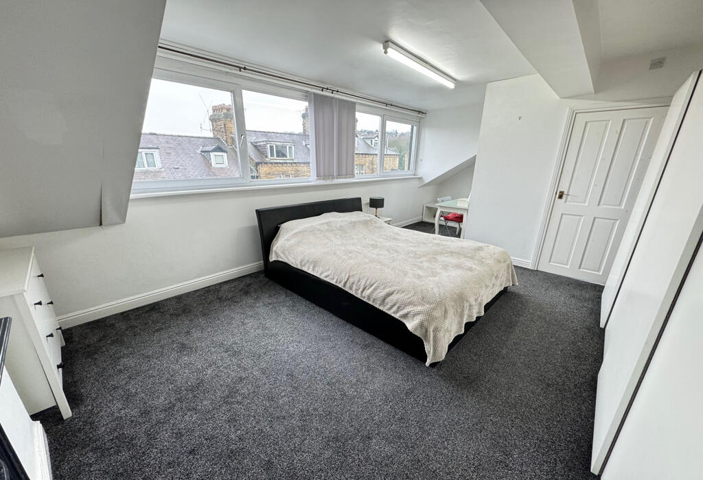 Additional property image - Norwood Terrace, Shipley, West Yorkshire