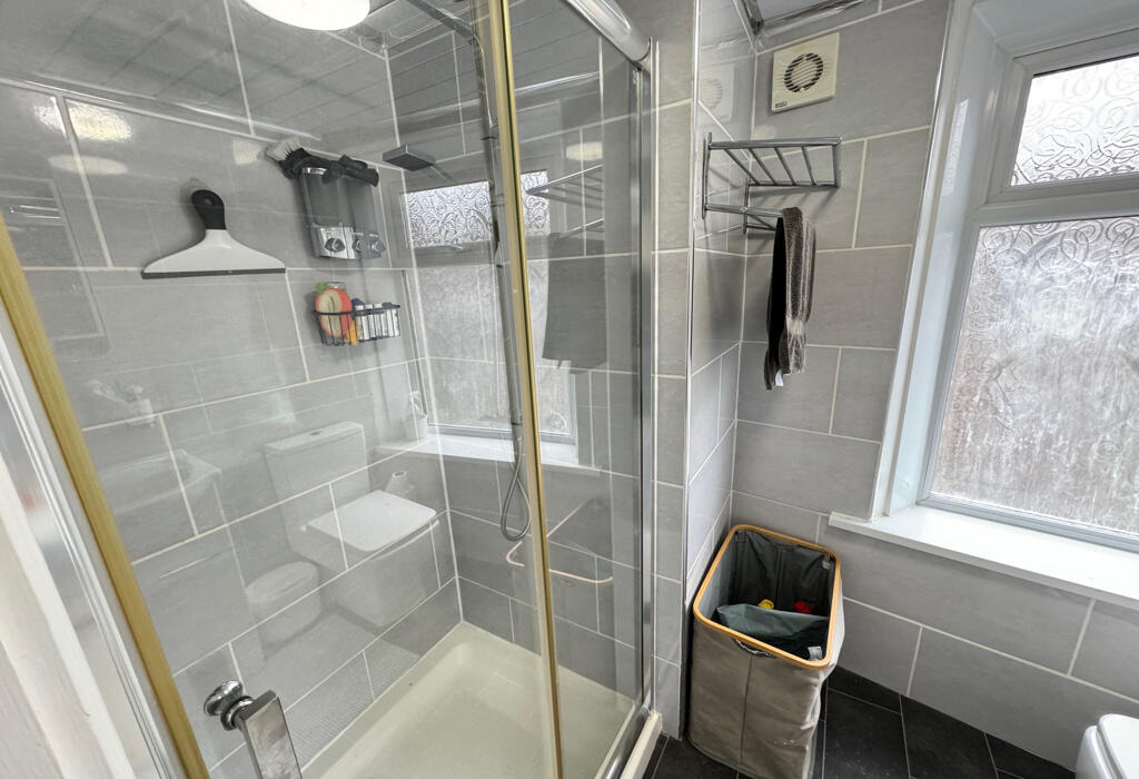 Additional property image - Norwood Terrace, Shipley, West Yorkshire