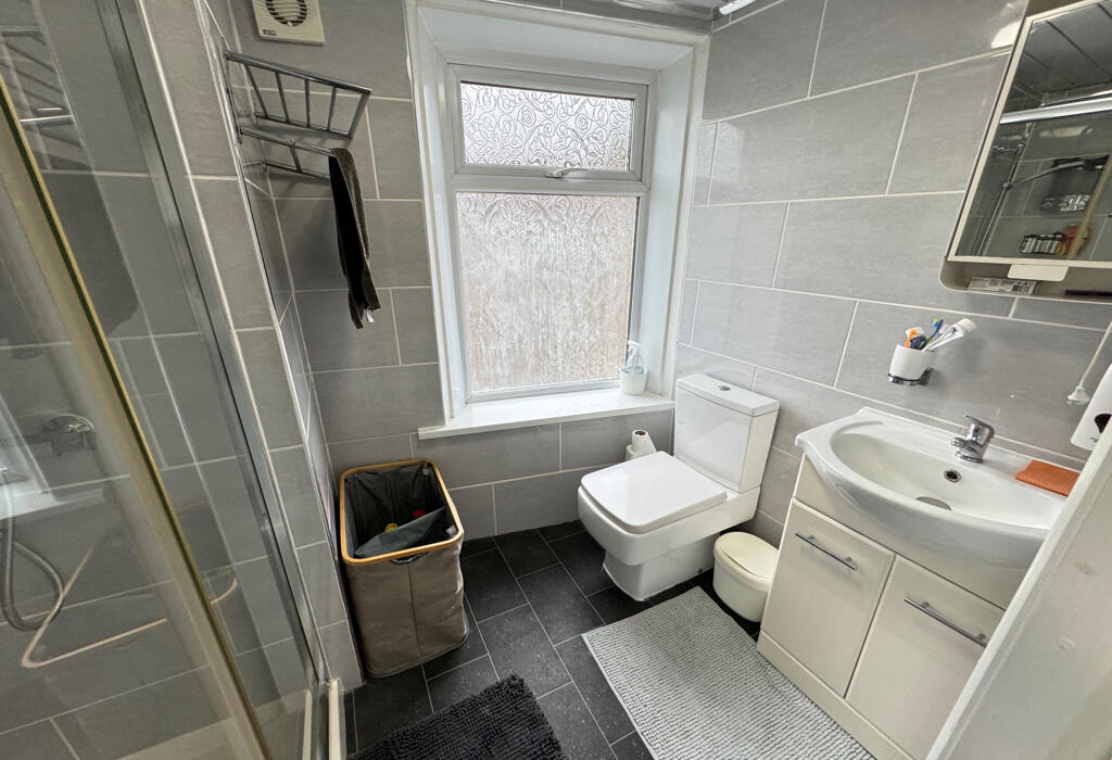 Additional property image - Norwood Terrace, Shipley, West Yorkshire