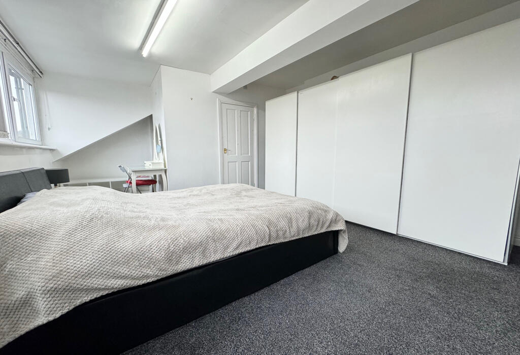 Additional property image - Norwood Terrace, Shipley, West Yorkshire