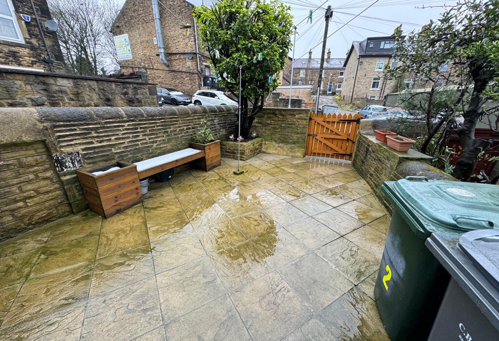 Additional property image - Norwood Terrace, Shipley, West Yorkshire