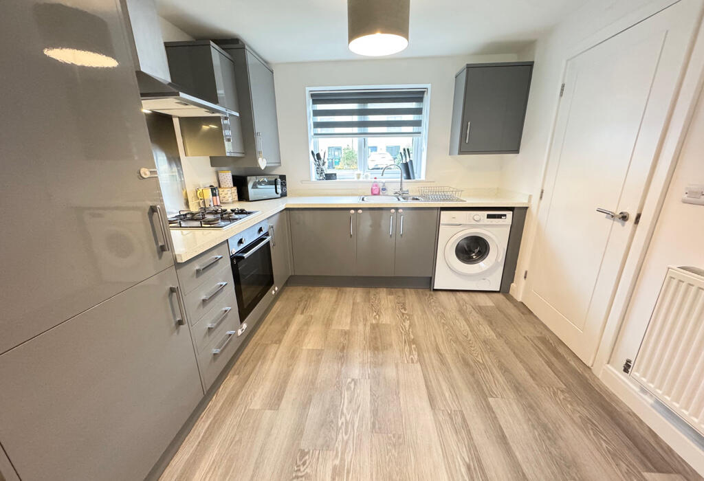 Additional property image - Beck View Way, Shipley, West Yorkshire
