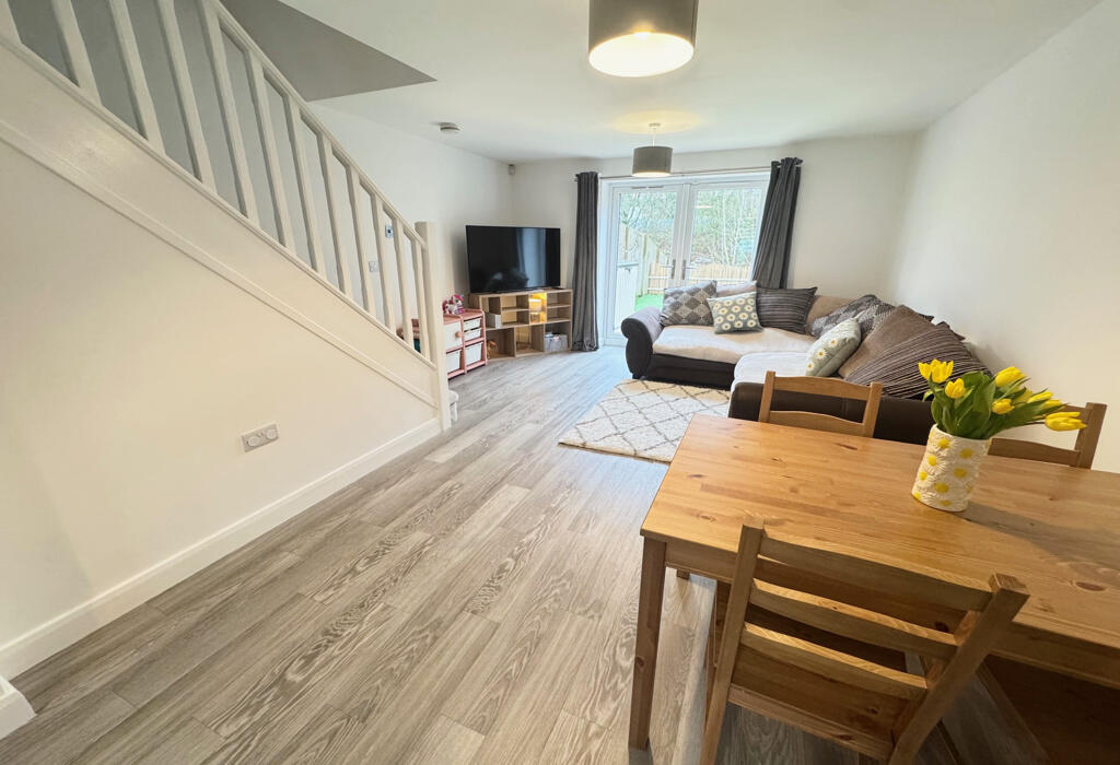 Additional property image - Beck View Way, Shipley, West Yorkshire