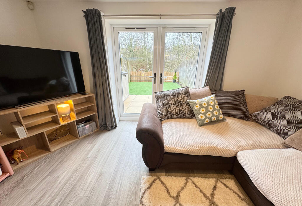 Additional property image - Beck View Way, Shipley, West Yorkshire