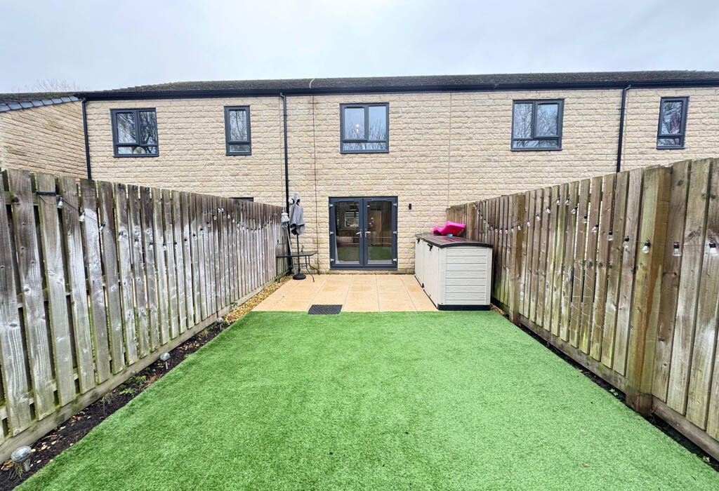 Additional property image - Beck View Way, Shipley, West Yorkshire