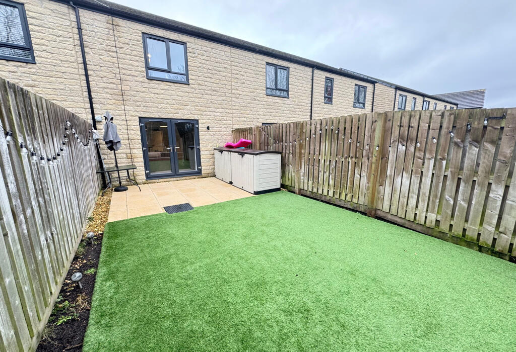 Additional property image - Beck View Way, Shipley, West Yorkshire