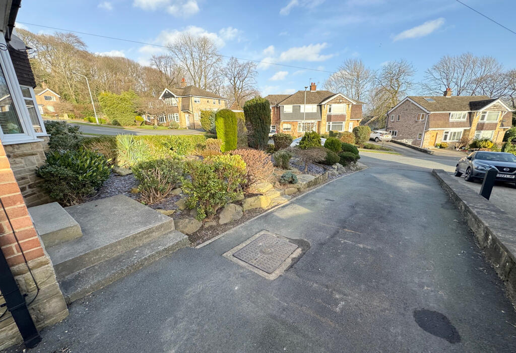 Additional property image - Kirkfields, Baildon, Shipley, West Yorkshire
