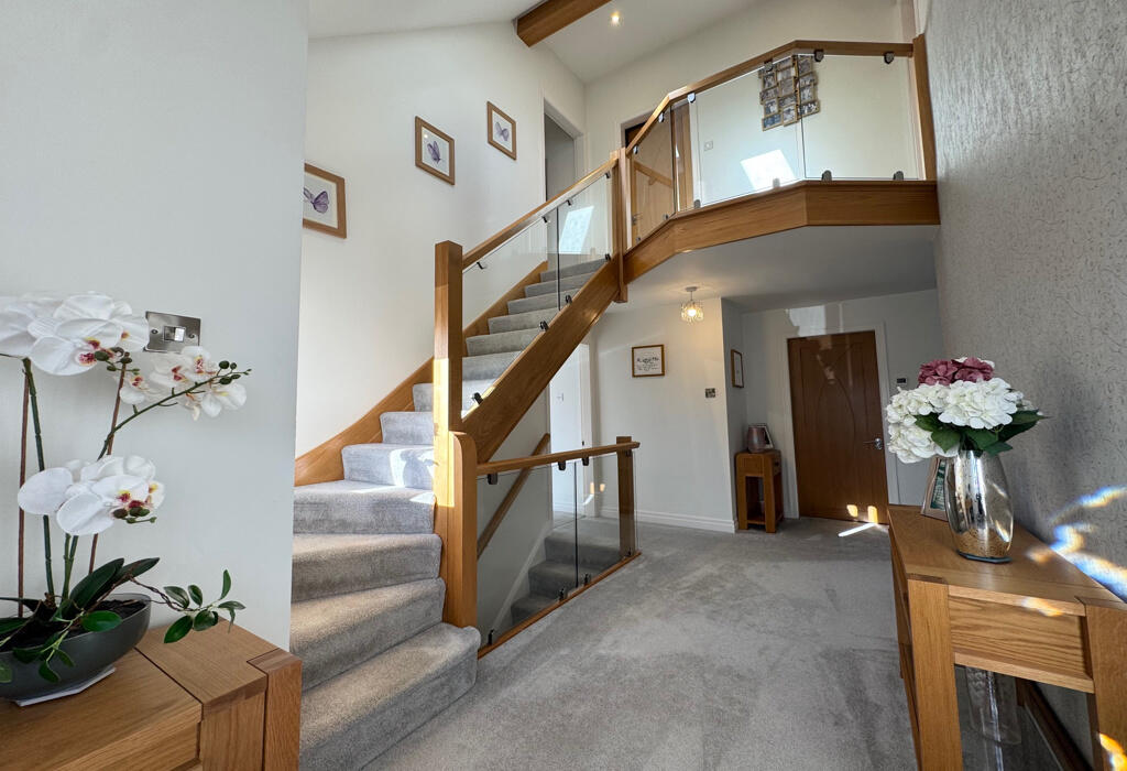 Additional property image - Mandalay, Gilstead Lane, Bingley, West Yorkshire
