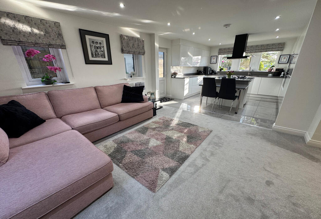 Additional property image - Mandalay, Gilstead Lane, Bingley, West Yorkshire