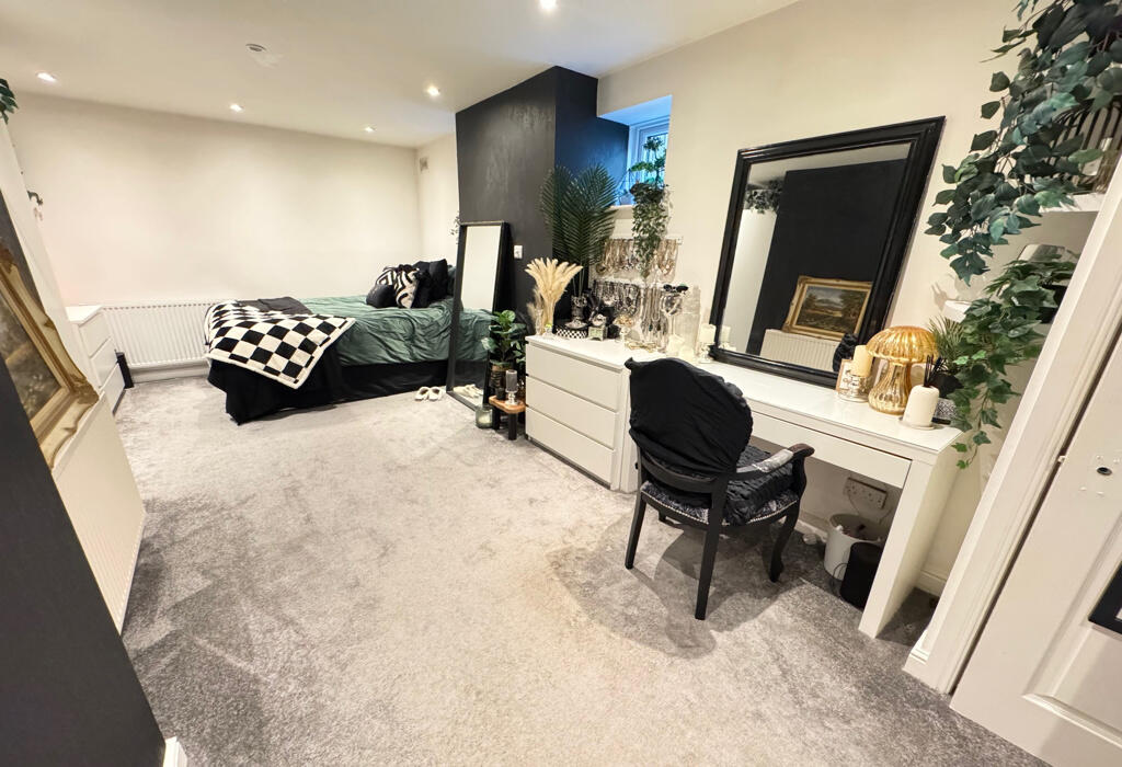 Additional property image - Mandalay, Gilstead Lane, Bingley, West Yorkshire