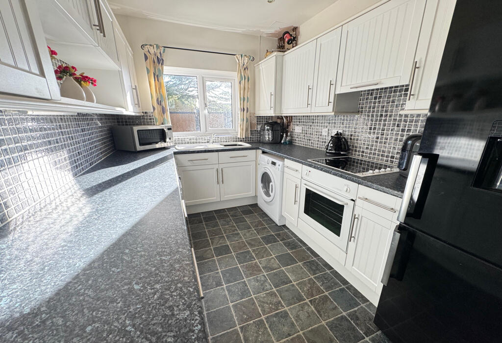 Additional property image - Mandalay, Gilstead Lane, Bingley, West Yorkshire