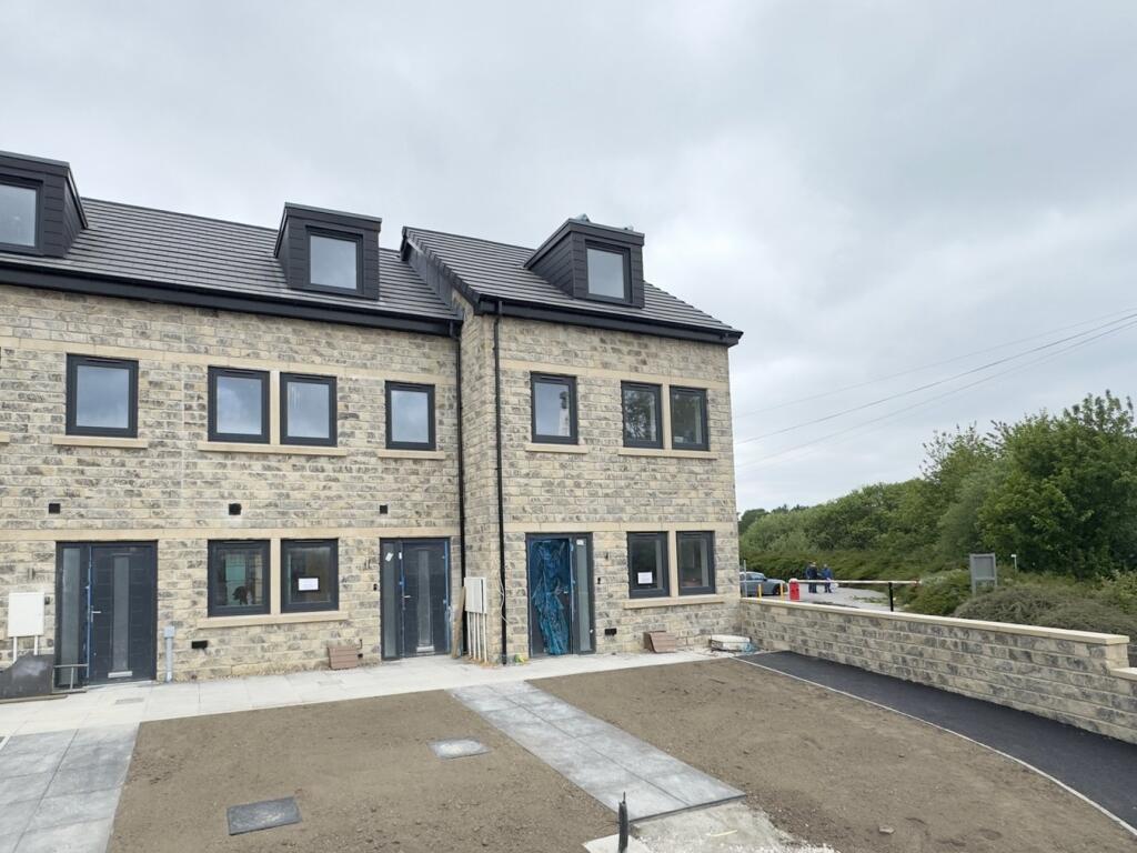 Main image of property: Manywell Heights, Cullingworth , BD13