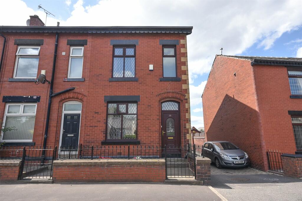 3 bedroom terraced house for sale in Rochdale Road, Milnrow, Rochdale, OL16