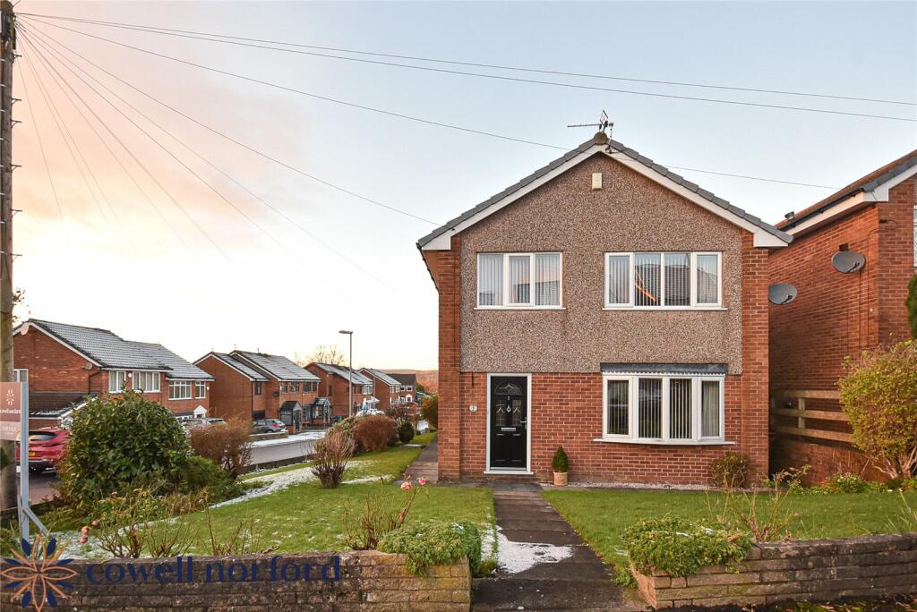 4 bedroom detached house for sale in Stock Grove, Milnrow, Rochdale, Greater Manchester, OL16