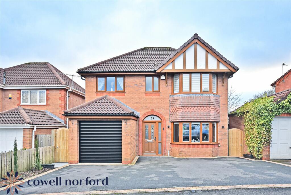 4 bedroom detached house for sale in Stubley Mill Road, Littleborough