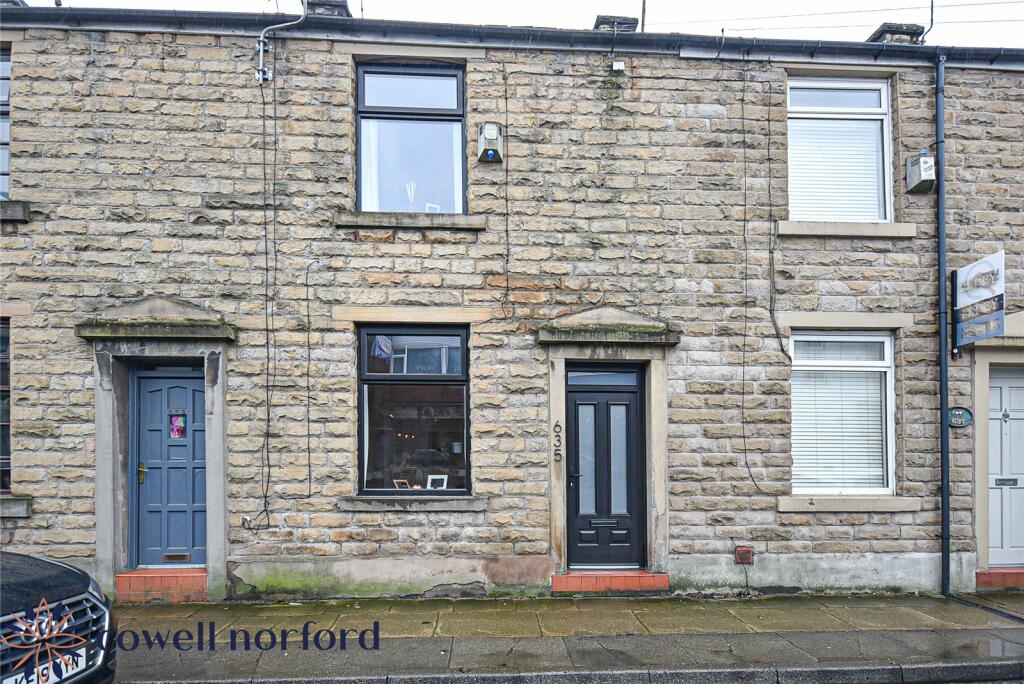 2 bedroom terraced house for sale in Edenfield Road, Norden, Rochdale, OL11