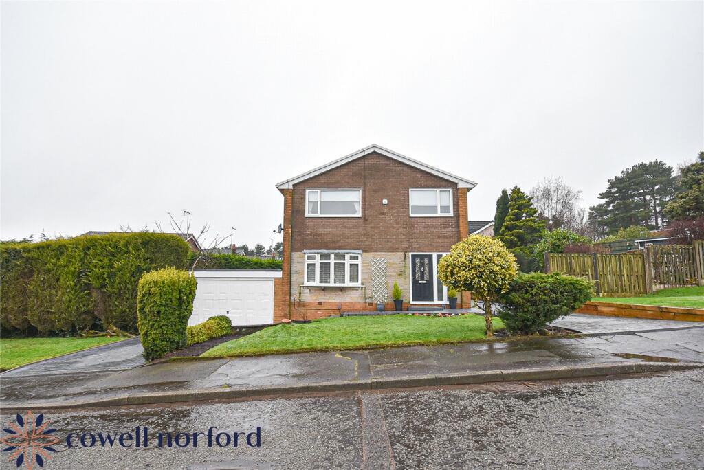 4 bedroom detached house for sale in Heald Drive, Shawclough, Rochdale