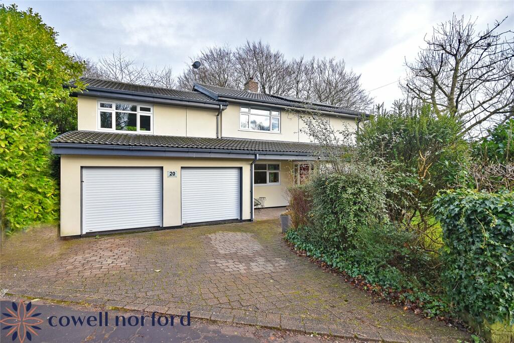 4 bedroom detached house for sale in Marland Old Road, Marland