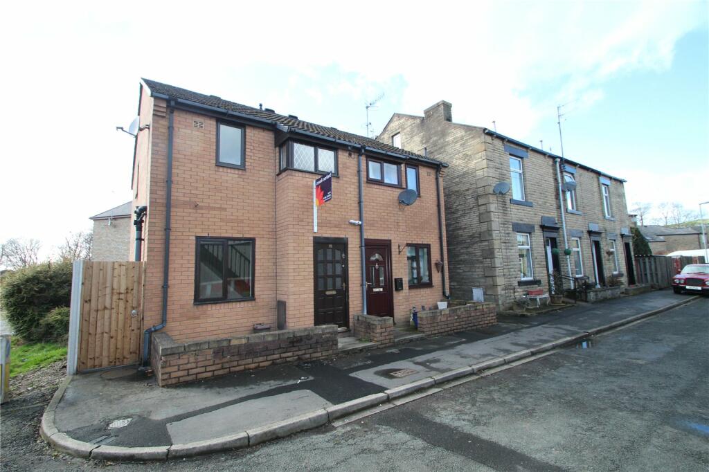 2 bedroom semidetached house for sale in Hartley Street, Littleborough