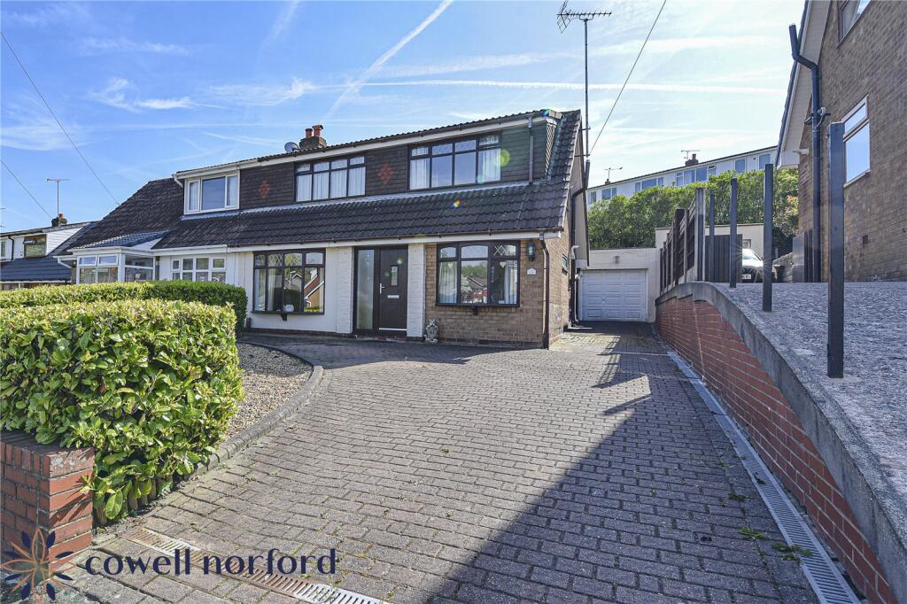 Main image of property: Harewood Drive, Royton, Oldham, Greater Manchester, OL2