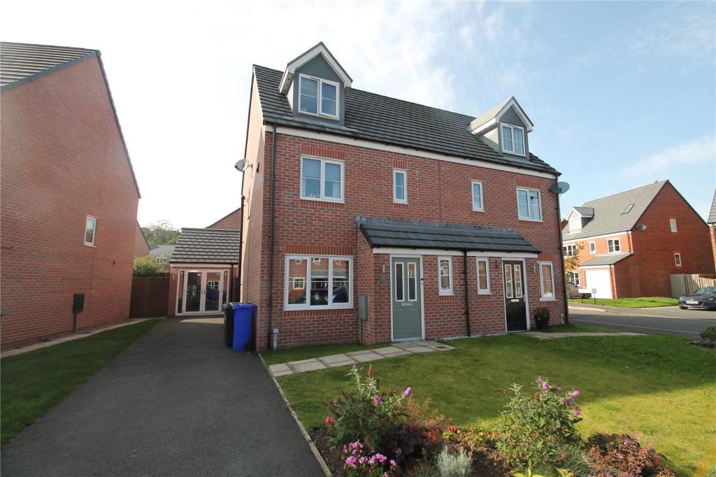 4 bedroom semidetached house for sale in Orama Avenue, Whitworth