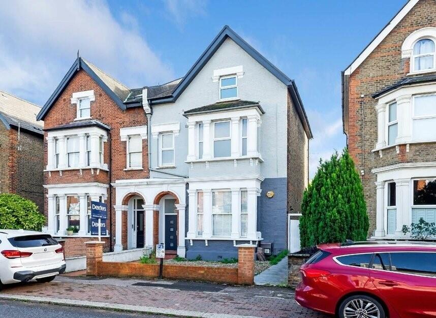 Main image of property: Park Avenue, Alexandra Park, N22 7HA