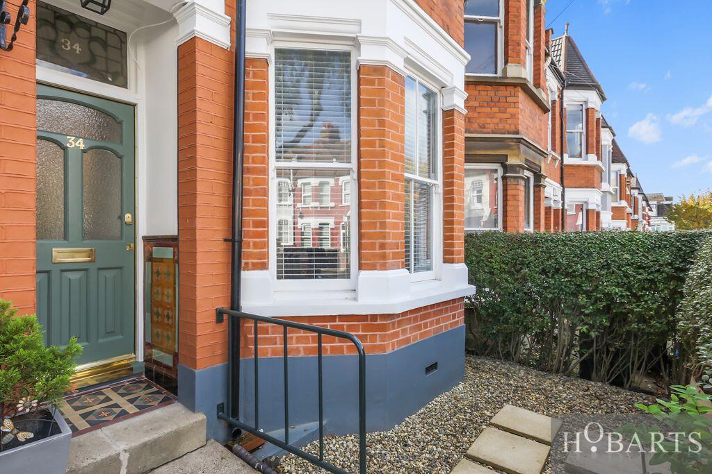 Main image of property: Lyndhurst Road, Wood Green, N22