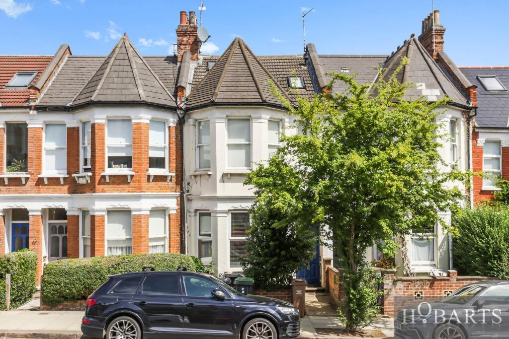 Main image of property: 84 Victoria Road, Alexandra Park, N22