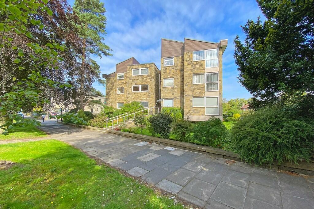 2 bedroom apartment for sale in Victoria Avenue, Harrogate, HG1