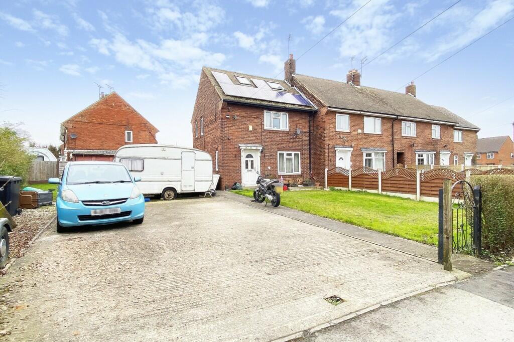 2 bedroom end of terrace house for sale in Wedderburn Road, Harrogate, HG2