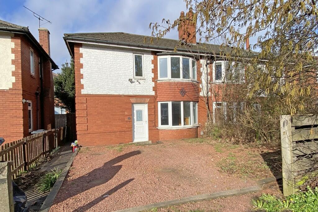 3 bedroom semidetached house for sale in Knaresborough Road, Harrogate