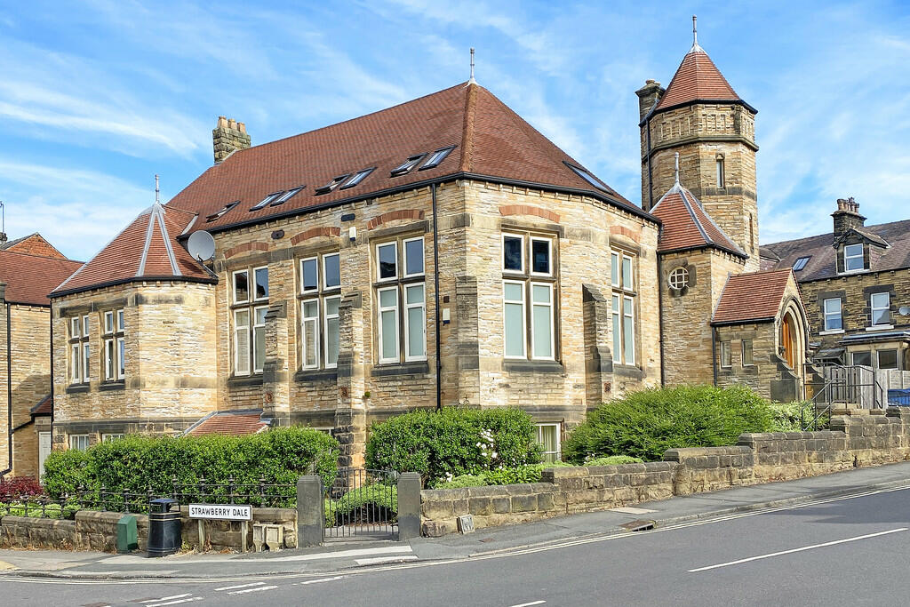 12 bedroom detached house for sale in Mayfield Grove, Harrogate, HG1