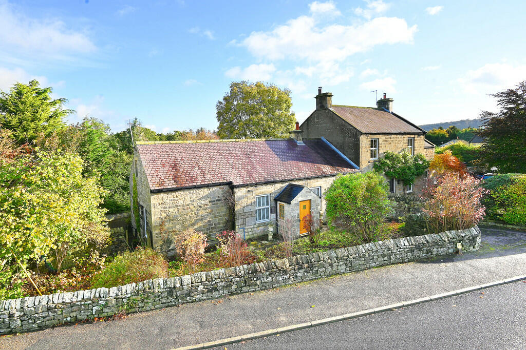 3 bedroom semidetached house for sale in Darley, Harrogate, HG3