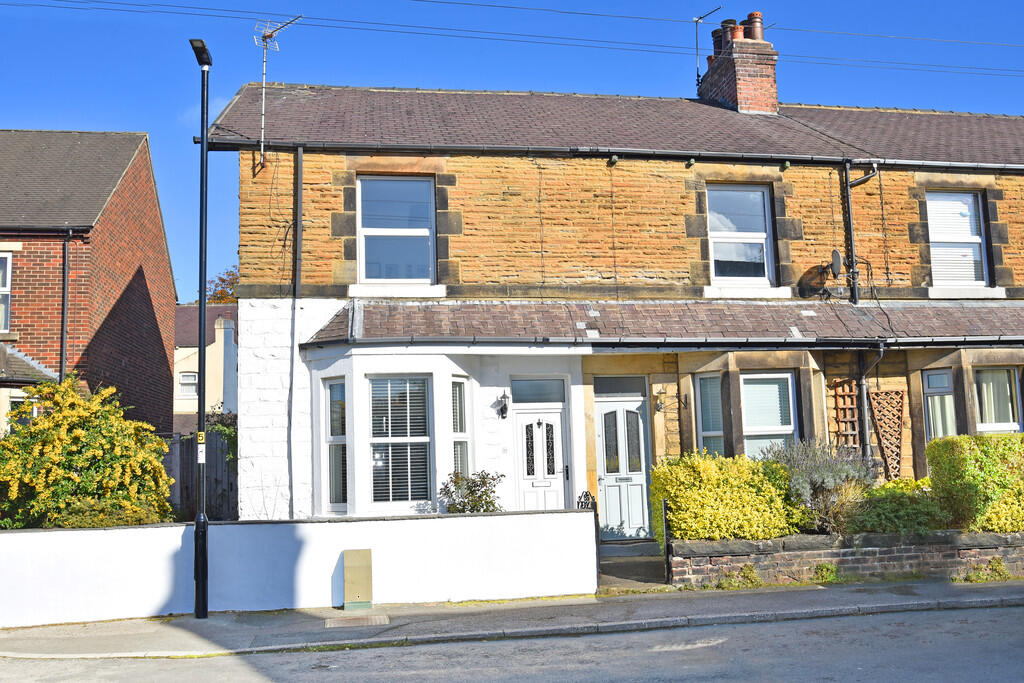 3 bedroom end of terrace house