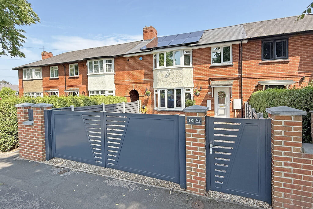 4 bedroom terraced house