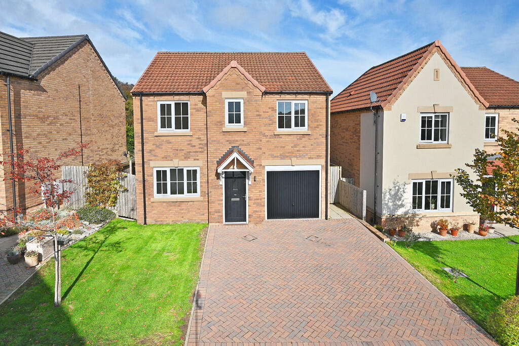 4 bedroom detached house