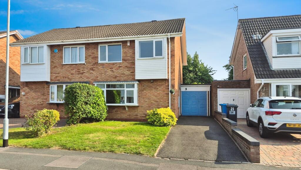Main image of property: Lingfield Drive, Burntwood