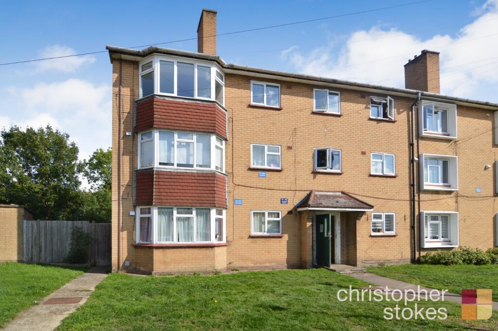 Main image of property: Chadwell Avenue, Cheshunt, Hertfordshire, EN8 0ER