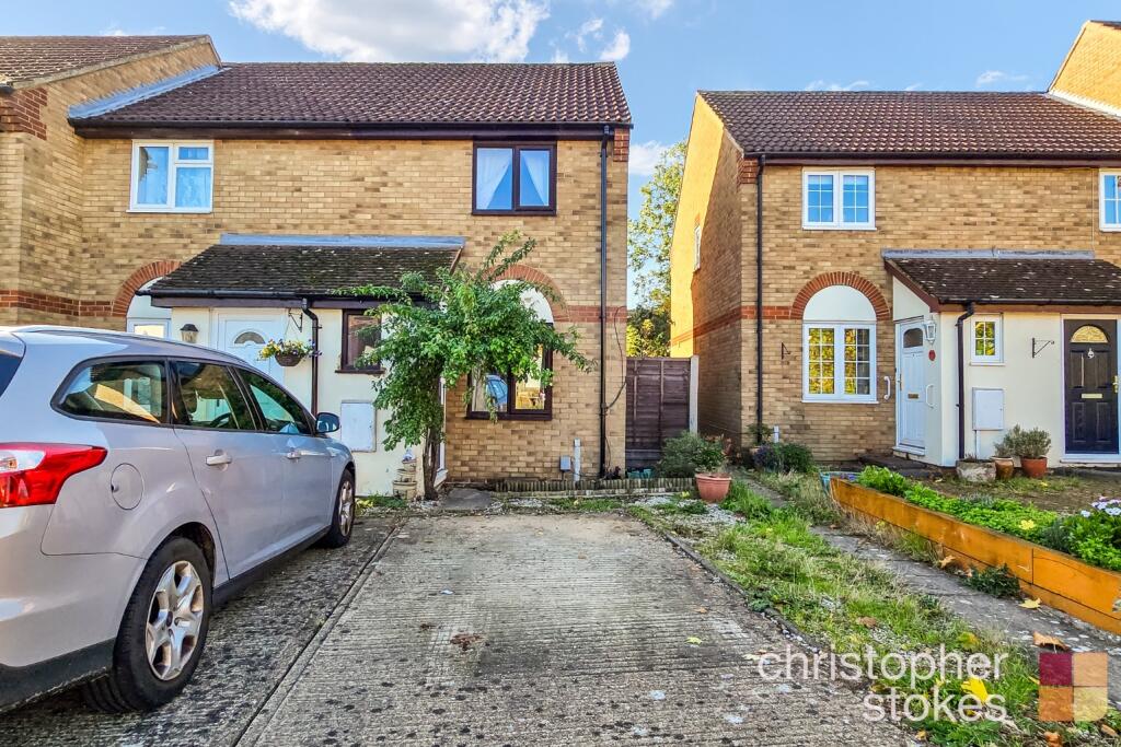 Main image of property: Hollybush Way, Cheshunt, Hertfordshire, EN7 6EP