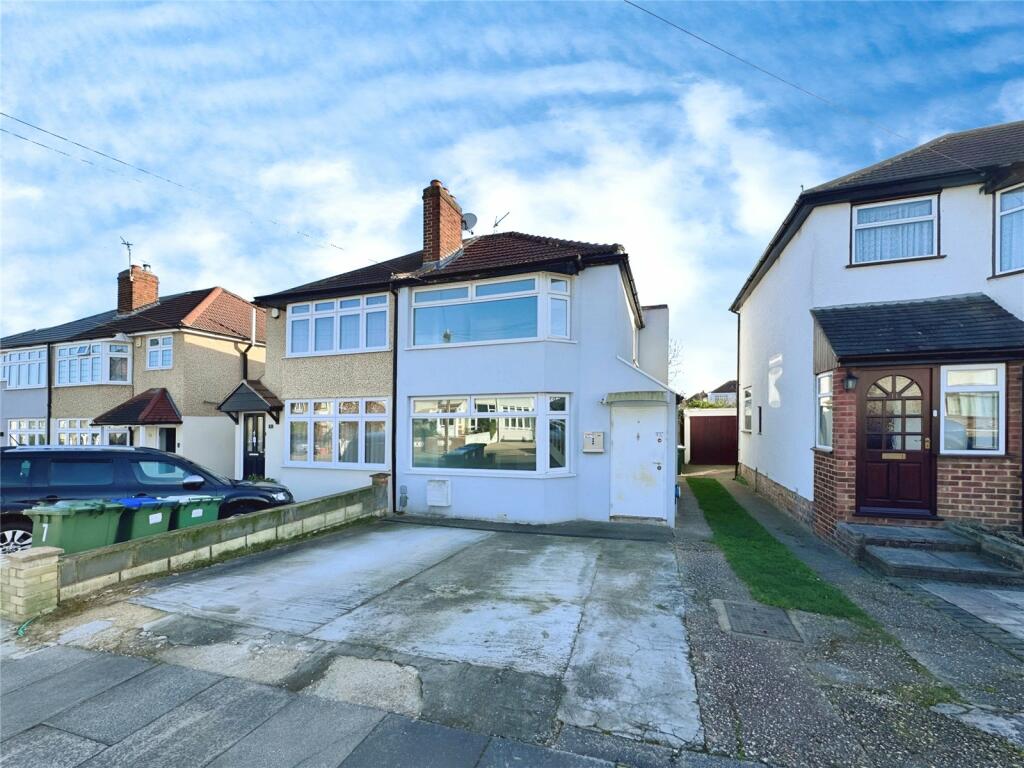 Main image of property: Clinton Avenue, Welling, DA16